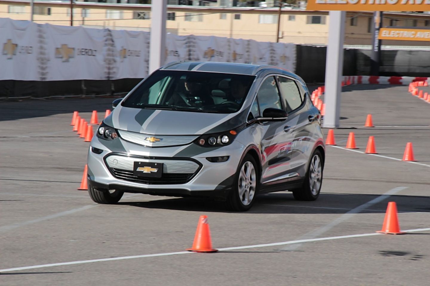Chevrolet Bolt EV in flotter Fahrt