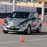 Chevrolet Bolt EV in flotter Fahrt