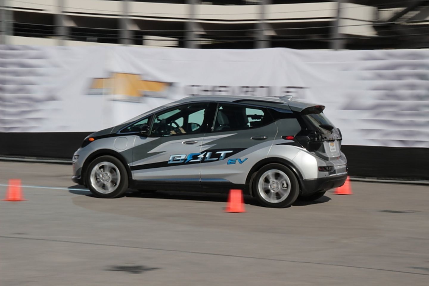 Chevrolet Bolt EV - kommt Ende 2016
