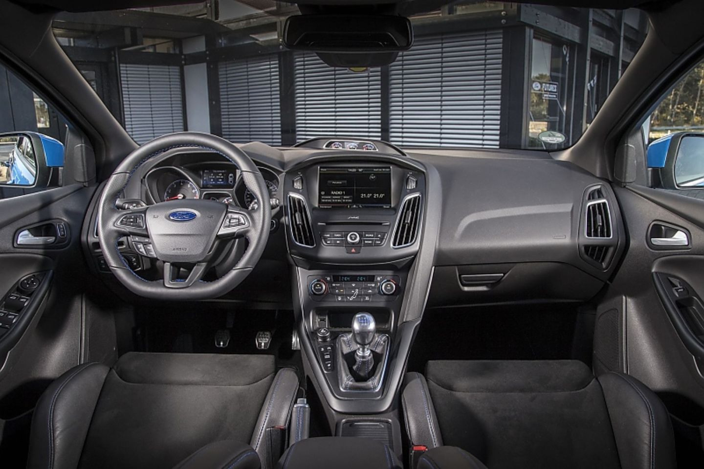 Das Cockpit des neuen Ford Focus RS.