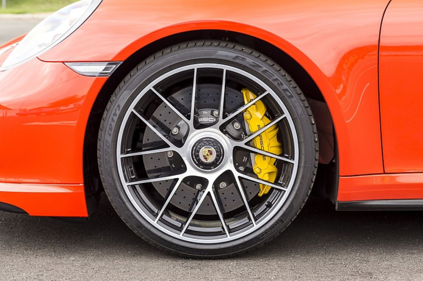 Porsche 911 Turbo S Jahrgang 2016
