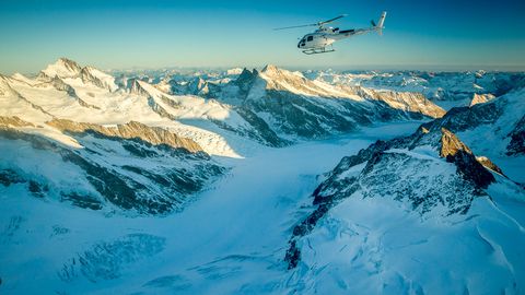 Im 360°-Panoramaflug über die Alpen