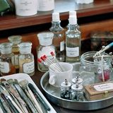 Ein Überblick über einige Arbeitsgeräte, die Gundula Tutt benutzt