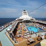 Auf dem Aqua-Deck von "Mein Schiff 1"