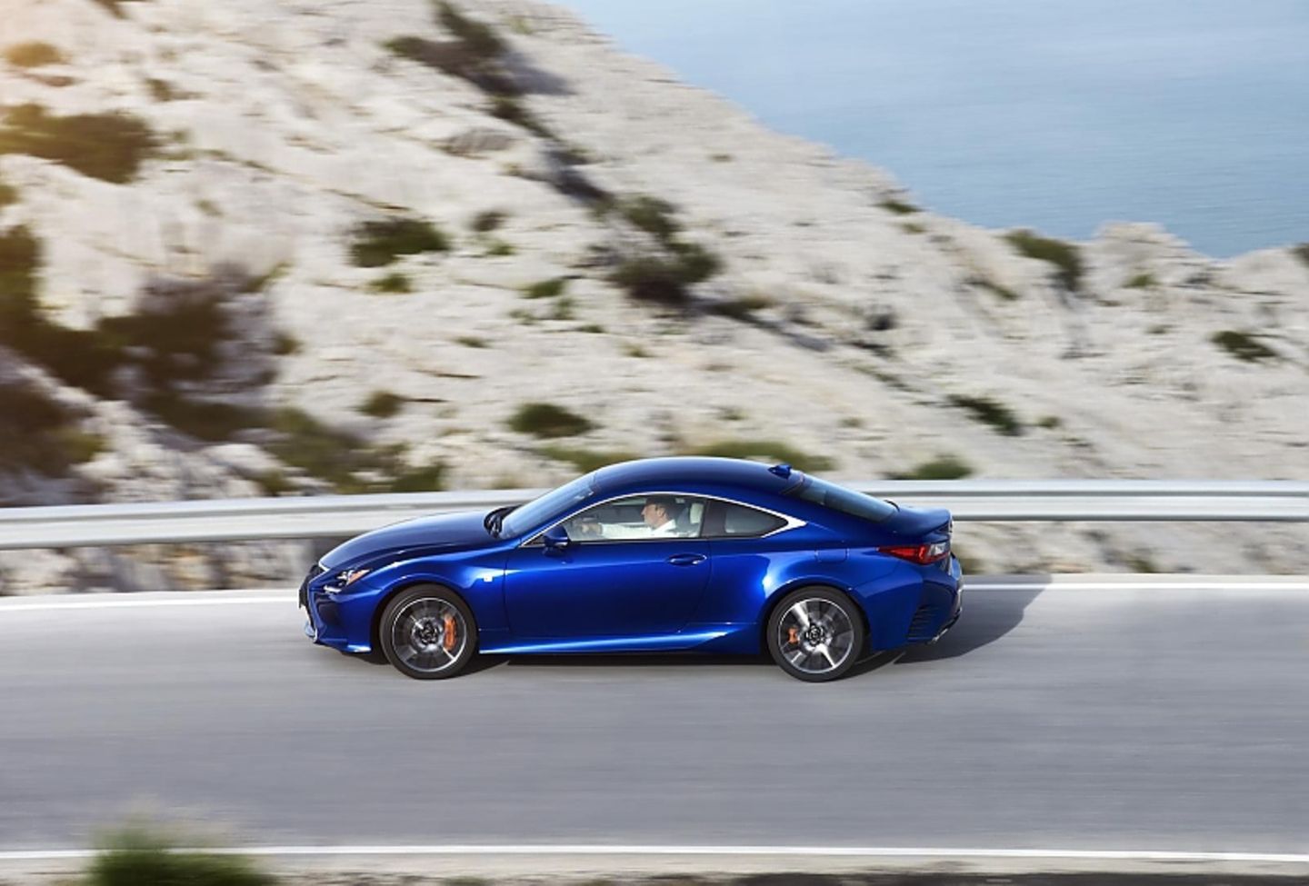 Lexus RC 200t
