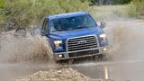 Der Ford F150 Platinum 4x4 SuperCrew ist 5,89 Meter lang,...
