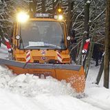 Egal, wie hoch der Schnee ist, der Unimog schaufelt den Weg frei