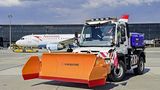 Der Unimog ist am Flughafen Wien-Schwechat