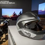 BMW Zukunftshelm mit Head Up Display