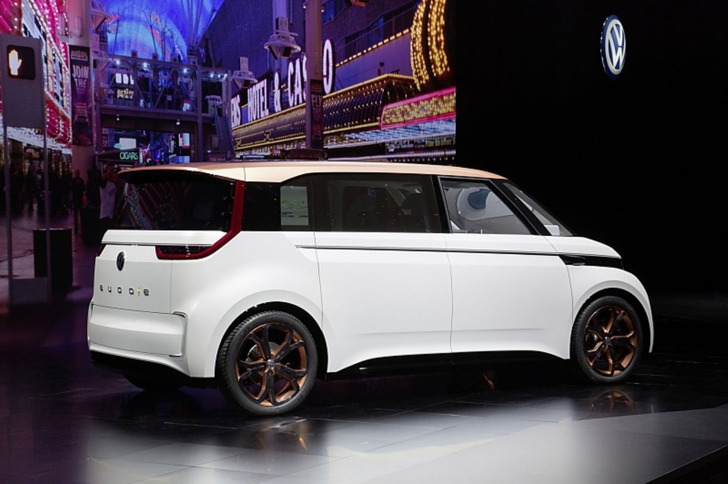 VW Budd-e Concept auf der CES 2016