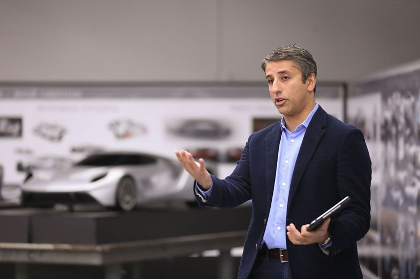 Chef-Ingenieur Jamal Hameedi erklärt: "Wir entwickelten erst das Aerodynamiksetup."