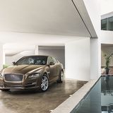 Den Einstieg in die XJ-Welt bildet der 3,0 Liter große Diesel-V6.