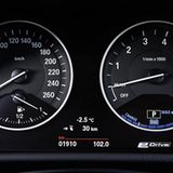 Die Instrumente des BMW 225xe Active Tourer