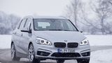 BMW 225xe Active Tourer - vorne arbeitet der Verbrenner