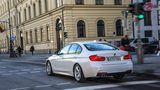 BMW 330e - 225 km/h Höchstgeschwindigkeit