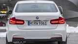 BMW 330e - ungewöhnliches Signet am Heck