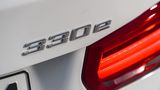 BMW 330e