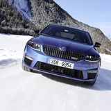 Die Skoda Octavia RS 4x4 Limousine verbraucht unter fünf Liter pro 100 Kilometern