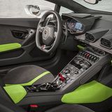 Der Innenraum des Lamborghini Huracan LP 610-4 Spyder