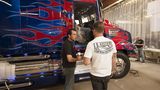 Die Flammen sind eine Hommage an die Hot-Rod-Modelle