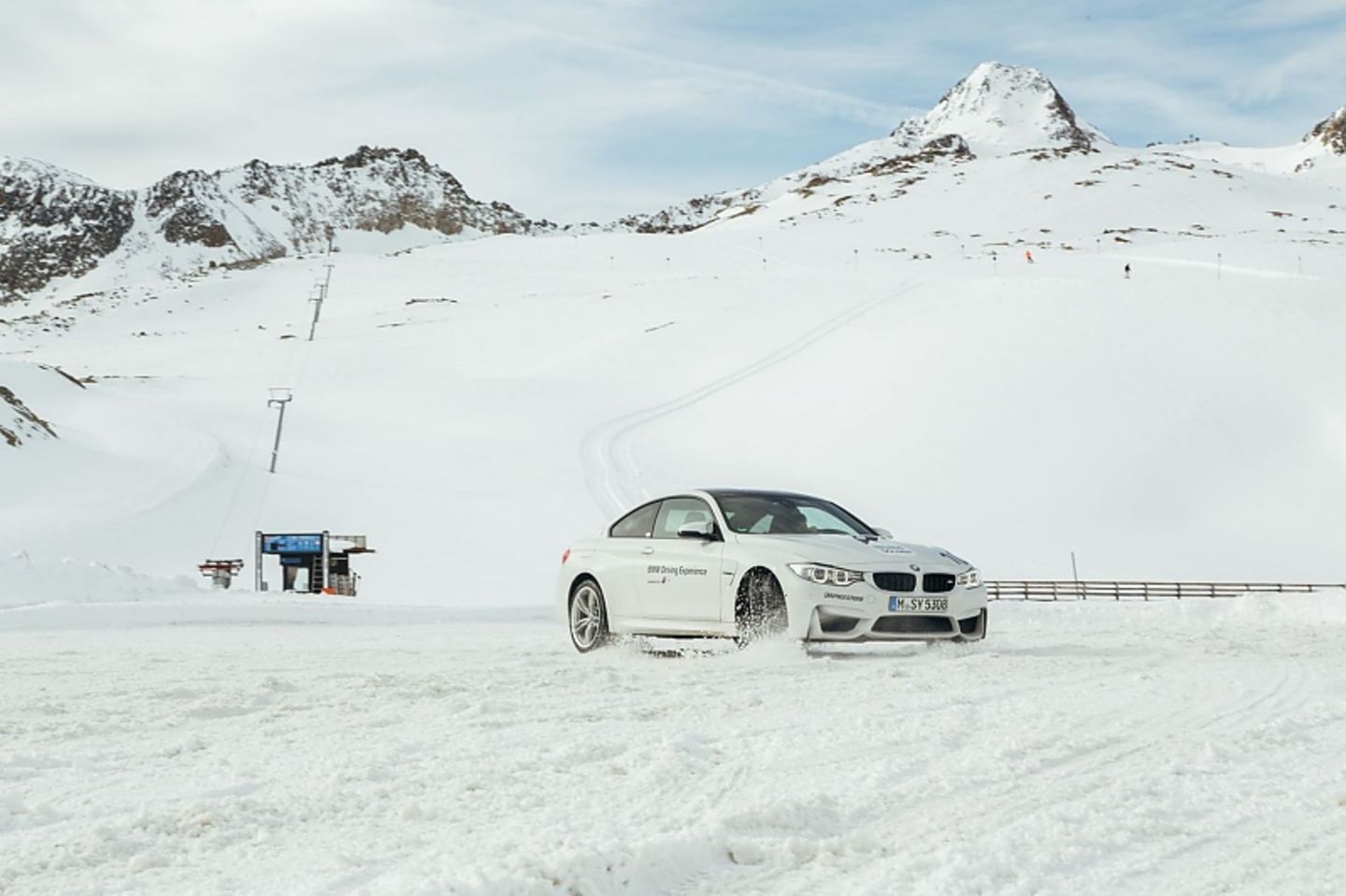 Das BMW Winter-Fahrertraining in Sölden findet seit 25 Jahren statt