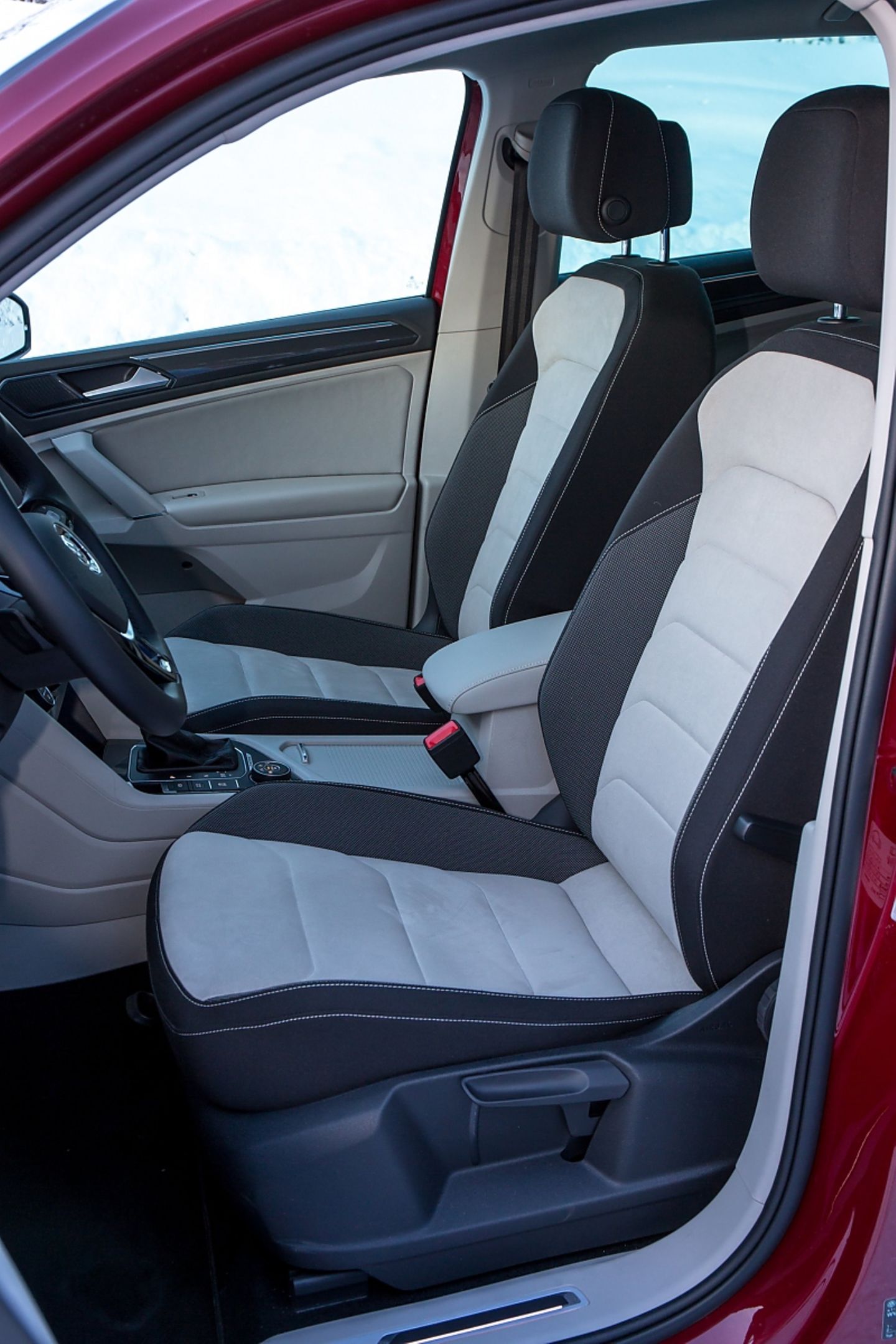 VW Tiguan 2.0 TSI 4motion - die bequemen Sitze könnten wertiger sein