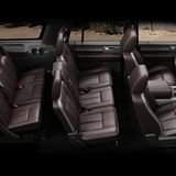 oder als Achtsitzer lässt er sich konfigurieren.