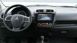 Viel Hartplastik: Das Cockpit des Mitsubishi Space Star