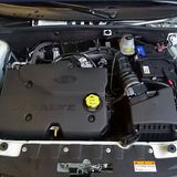 Der 1,6 Liter große Vierzylinder-Benzinmotor des Lada Kalina Cross.