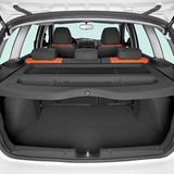 Der Kofferraum fasst zwischen 335 Liter und...