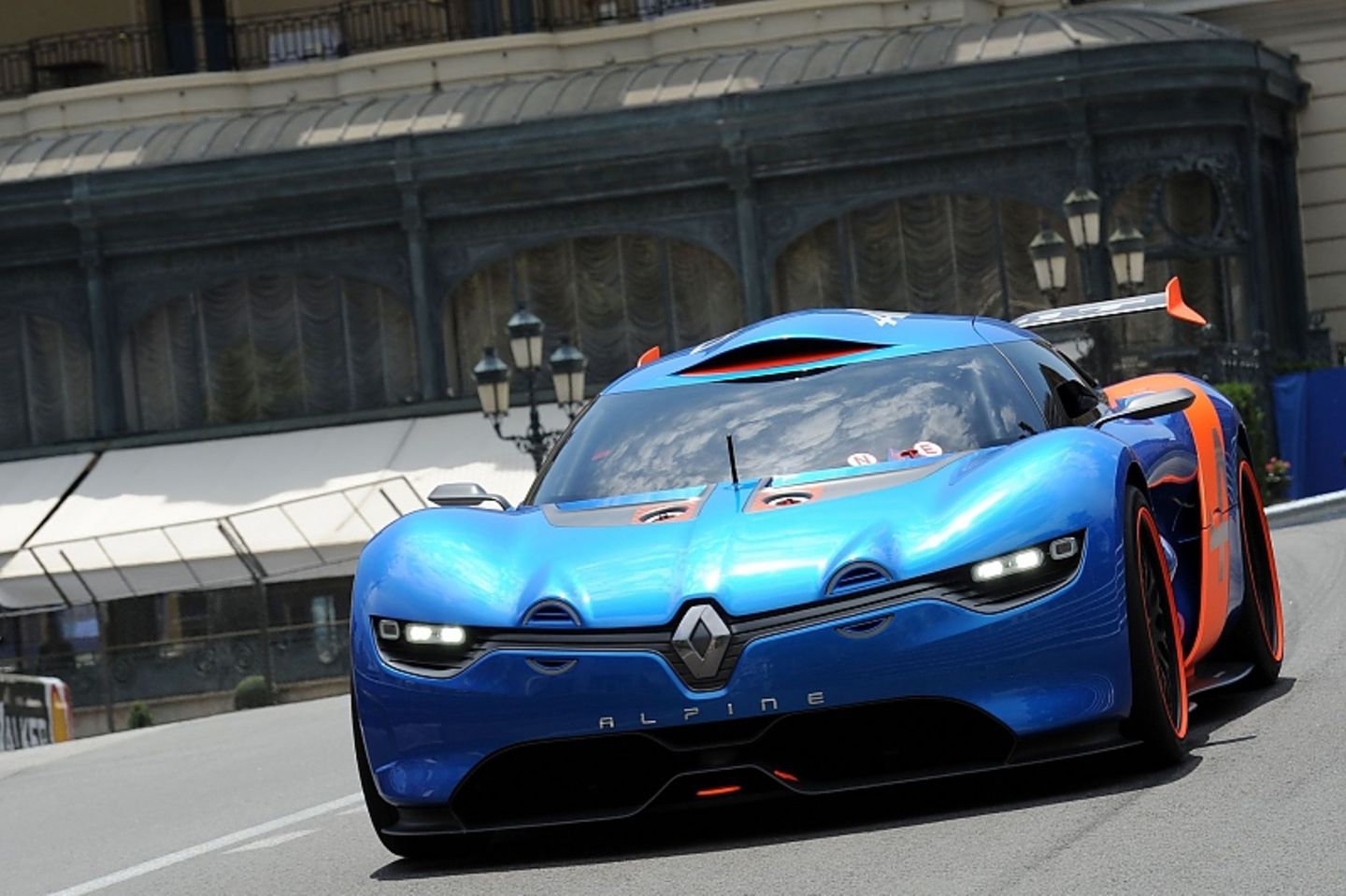 Das Konzept-Auto Alpine A110 50 drehte beim Monaco GP 2012 eine Runde