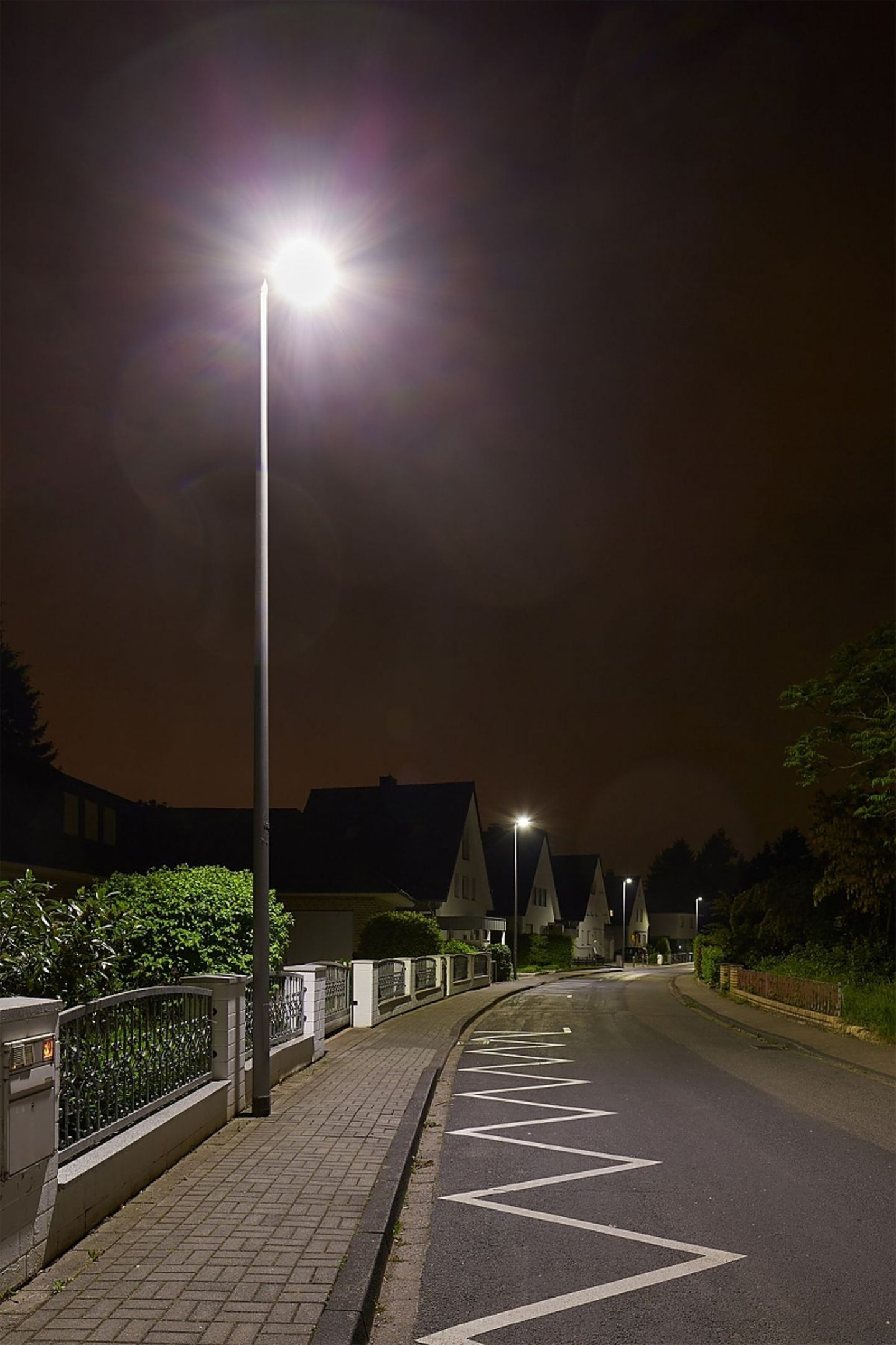 Der Energieverbrauch geht beim Einsatz der intelligenten Straßenlaternen um rund 70 Prozent zurück