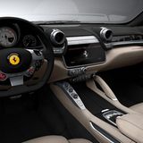 Das neue Cockpit des Ferrari GTC 4 Lusso