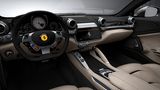 Das neue Cockpit des Ferrari GTC 4 Lusso
