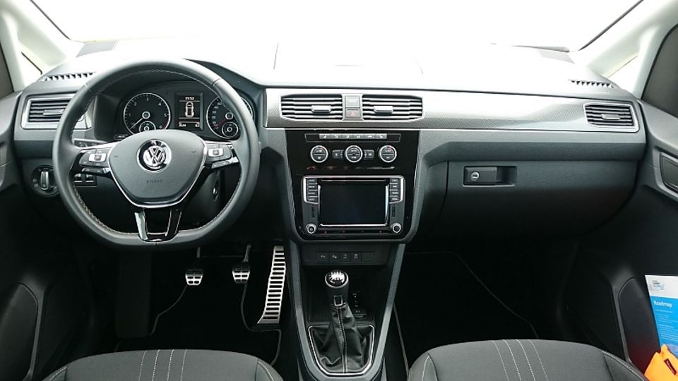 Das Cockpit des neuen VW Caddy Alltrack.