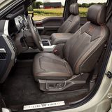 Die erste Reihe ist sehr bequem.