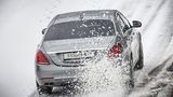 Mercedes Fahrertraining für Panzerlimousinen - die Fahrzeuge wiegen zwischen 4,0 und 4,5 Tonnen