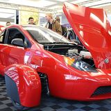 Der Dreizylinder-Benzinmotor des Elio.