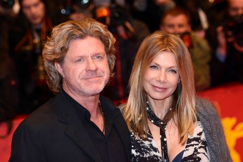 Ursula Karven mit ihrem Verlobten Mats Wahlström auf der Premiere von Cinderella in Berlin