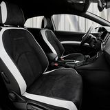 Die Sitze bieten ausreichenden Seitenhalt.