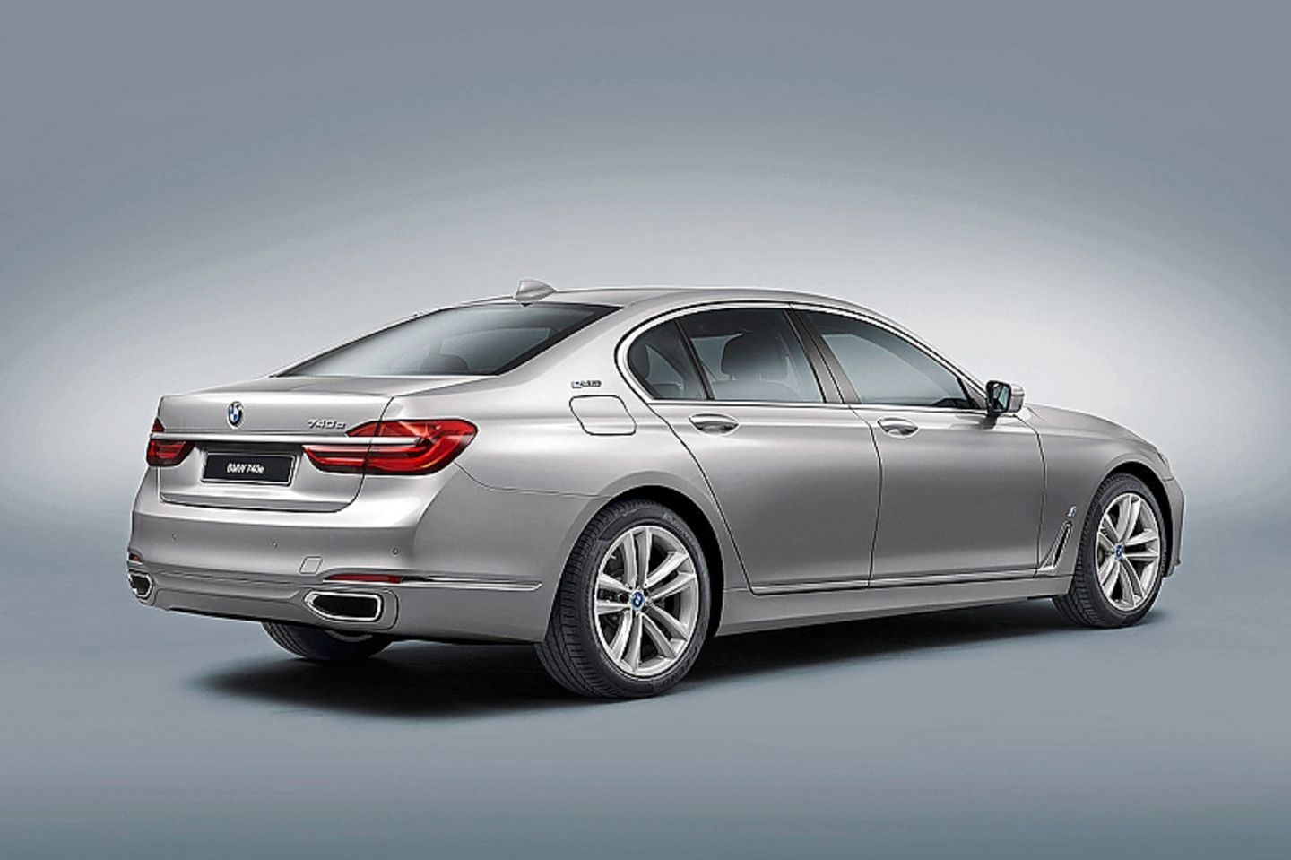 BMW 740e