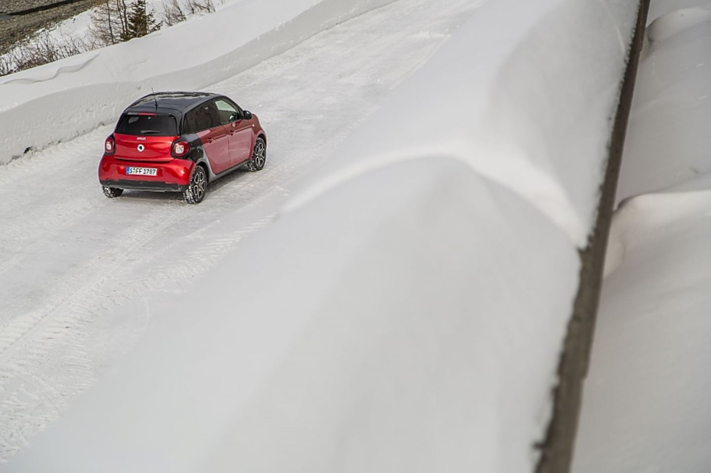 Auch im Schnee kommt der Smart Forfour gut klar