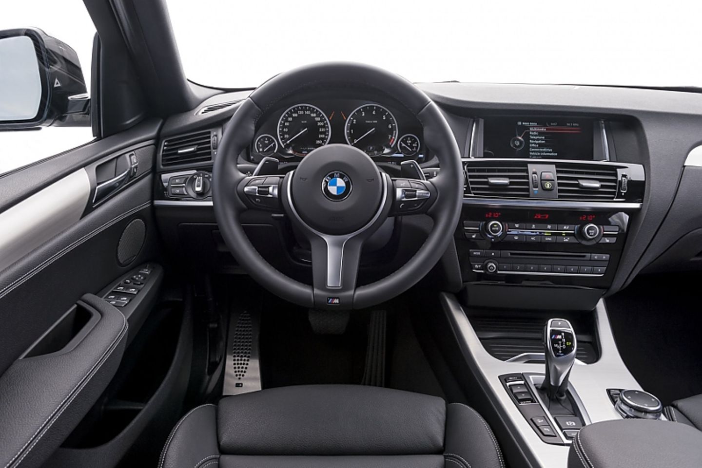 BMW X4 xDrive M40i - ansehnliches Cockpit
