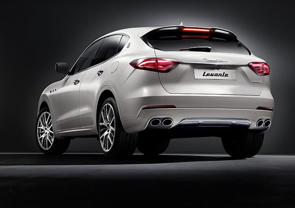 Maserati Levante 2016 - aufgeräumtes Heck Maserati Levante 2016 - aufgeräumtes Heck