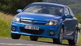 Der Opel Astra H OPC hat Probleme seine Kraft auf den Boden zu bringen