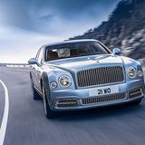 512 PS treiben ihn nach vorn.