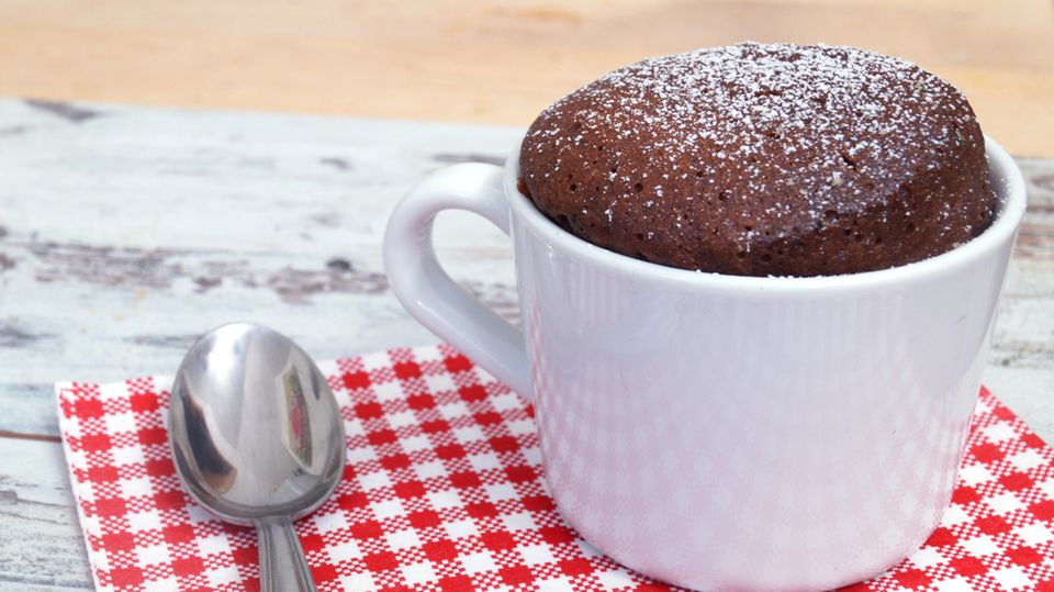 Dessertklassiker: So gelingt er immer - warmer Schokokuchen aus der Mikrowelle