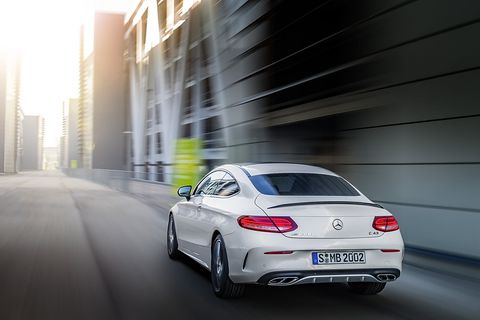 Mercedes AMG C 43 4matic Coupé - zeigt sich im Vergleich zum normalen Coupé nur leicht verändert