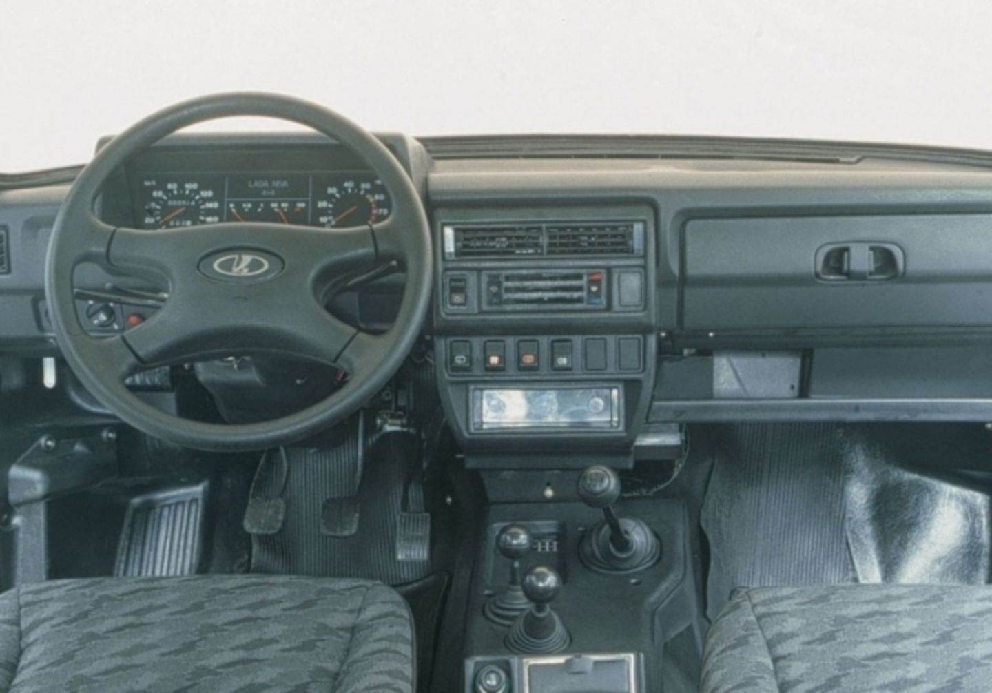 Lada Niva Innenraum