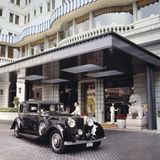 Peninsula Hotel Hongkong Rolls-Royce Phantom II von 1934 am Eingang